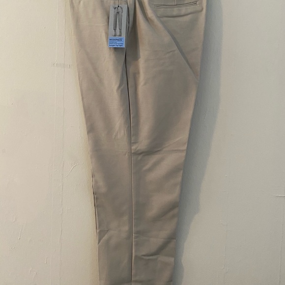 NWT, Apt 9, Modern Fit Straight Leg Capri, Sz 12 - Picture 3 of 6